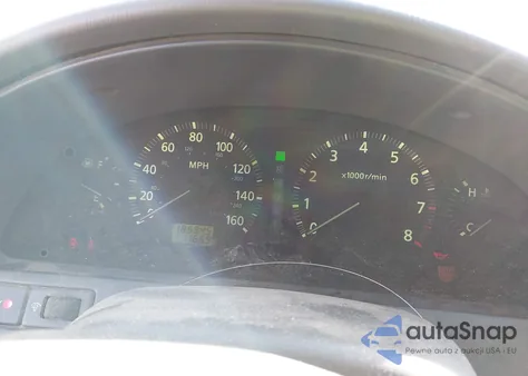 2001 Infiniti I30 Luxury z USA, uszkodzony, nr VIN JNKCA31A11T011493